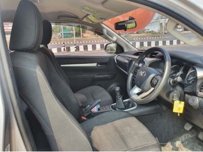 Toyota HILUX REVO SMART CAB 2.4 PRERUNNER ENTY เกียร์ธรรมดา ปี 2021 รูปที่ 8